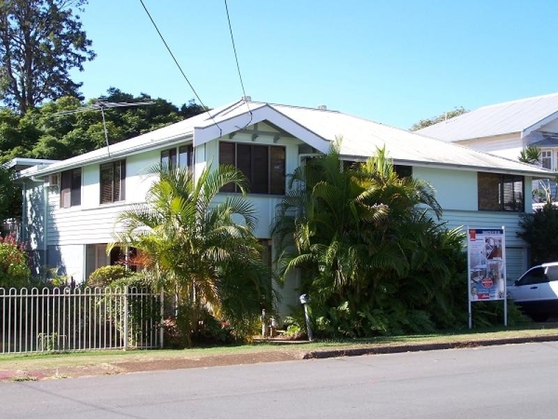 14 STEVEN STREET, Redcliffe QLD 4020