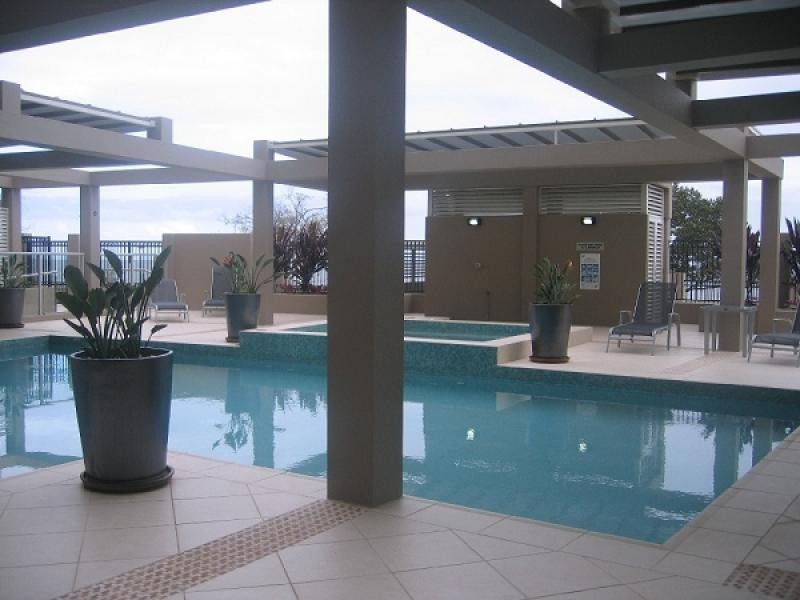 Unit 8, 142 Prince Edward Parade, Scarborough QLD 4020