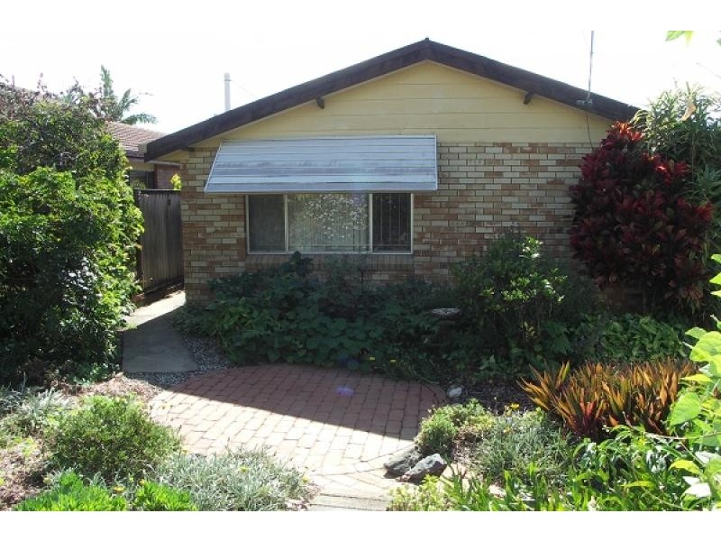 11 SORRENTO STREET, Margate QLD 4019