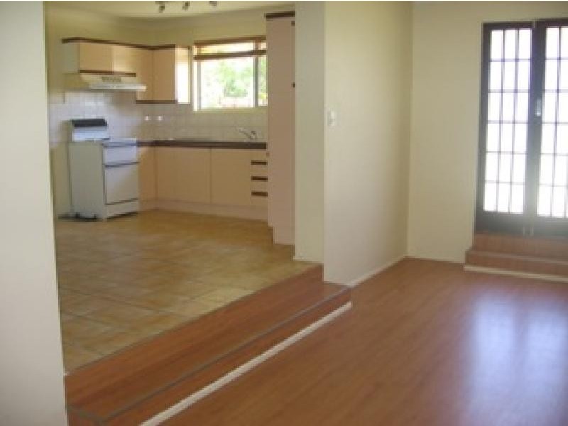 5 Longland St, Redcliffe QLD 4020