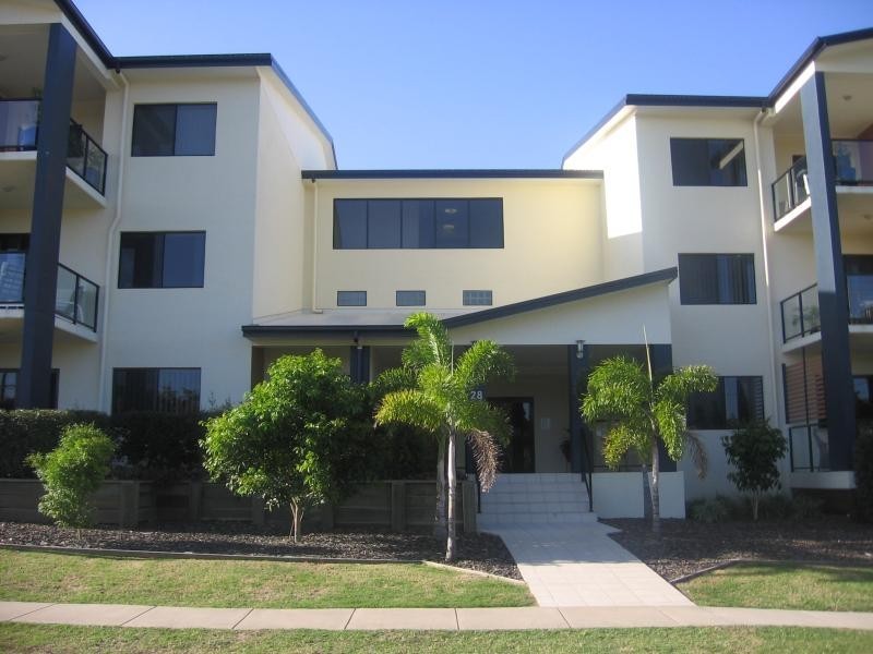 Apartment 18/28 Murphy Street, Scarborough QLD 4020