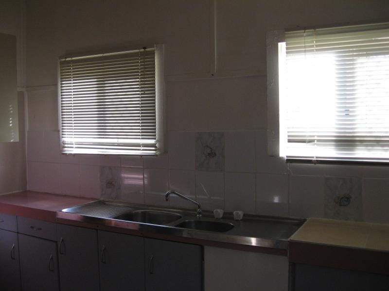 2/6 Caroline Street, Woody Point QLD 4019