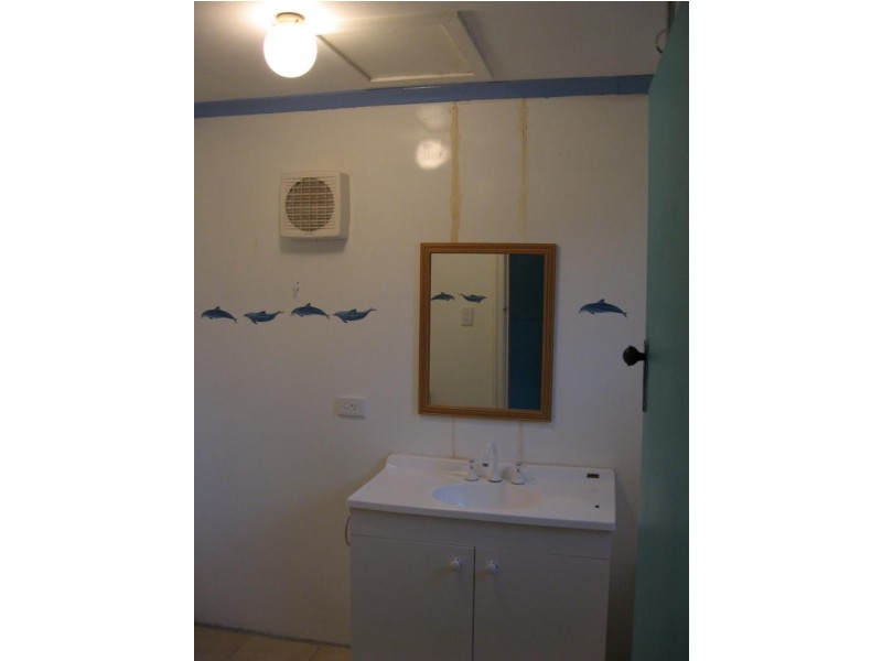 2/6 Caroline Street, Woody Point QLD 4019