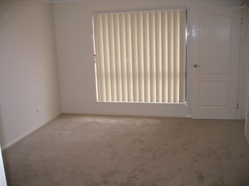 2 Jemma Street, Rothwell QLD 4022