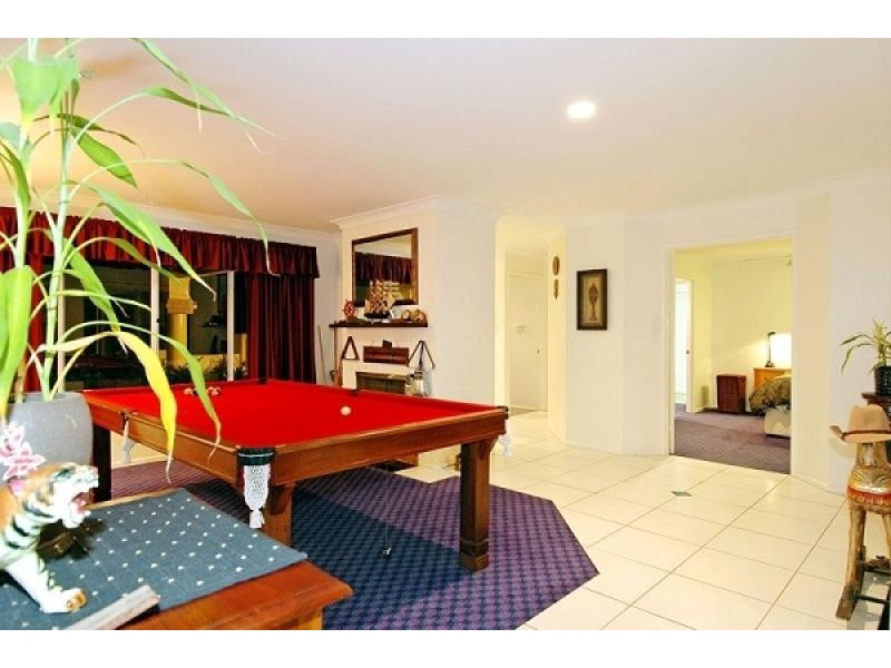 2 Enterprise Court, Scarborough QLD 4020