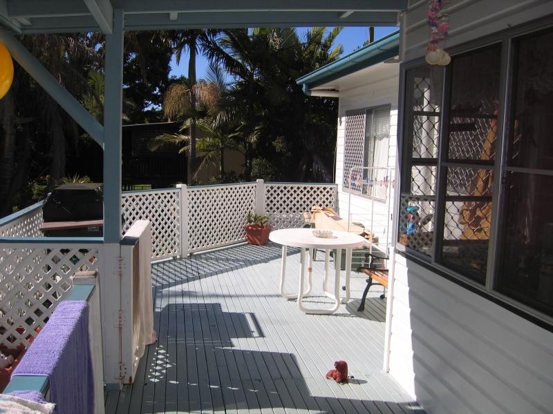 18 Michel Road, Scarborough QLD 4020