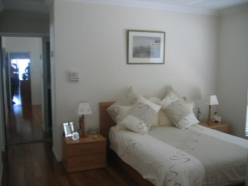 57 Flinders Parade, Scarborough QLD 4020