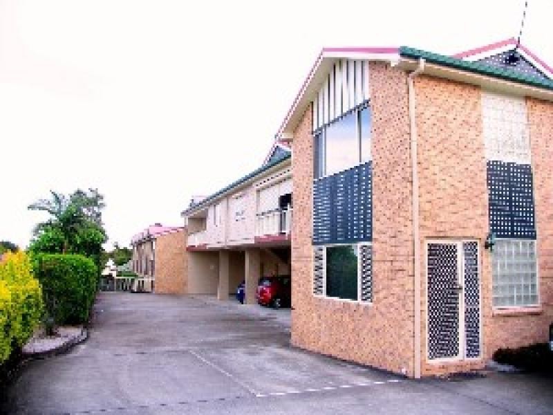 Unit 5, 5 Cornelius St, Clontarf QLD 4019