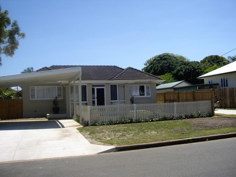 20 Collins Street, Woody Point QLD 4019