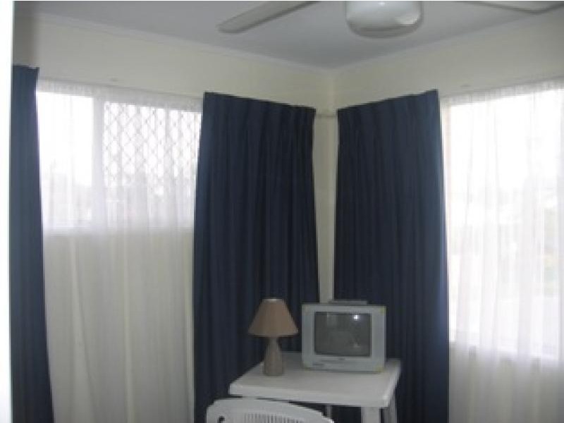 Unit 2/69 North Quay, Scarborough QLD 4020