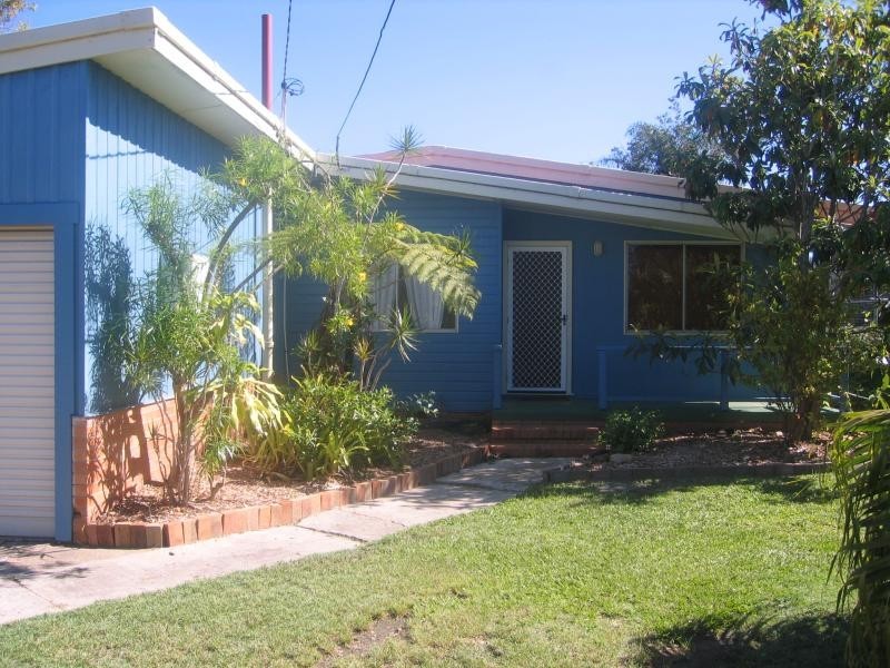 10 Armstrong Street, Clontarf QLD 4019
