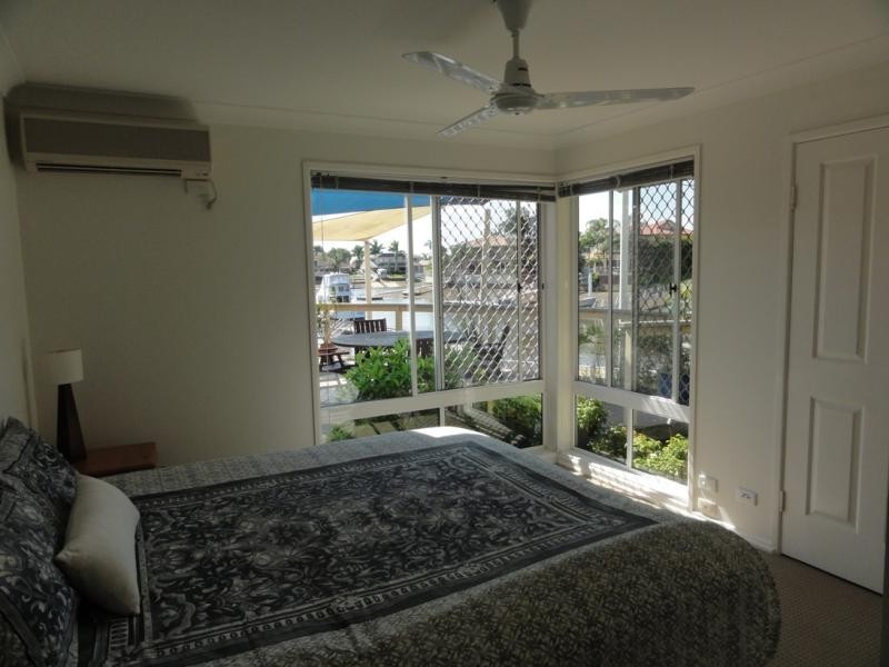 2 Enterprise Court, Scarborough QLD 4020