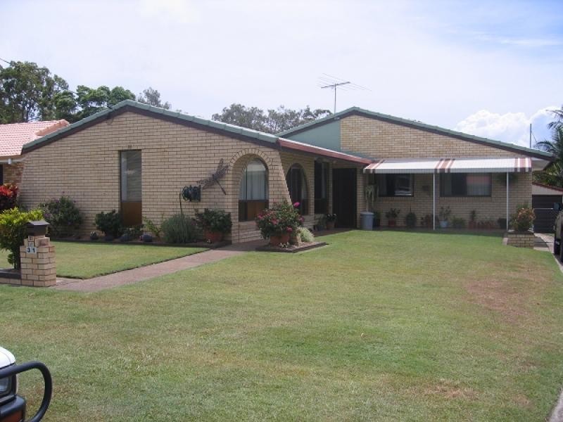 31 Pinewood Street, Redcliffe QLD 4020