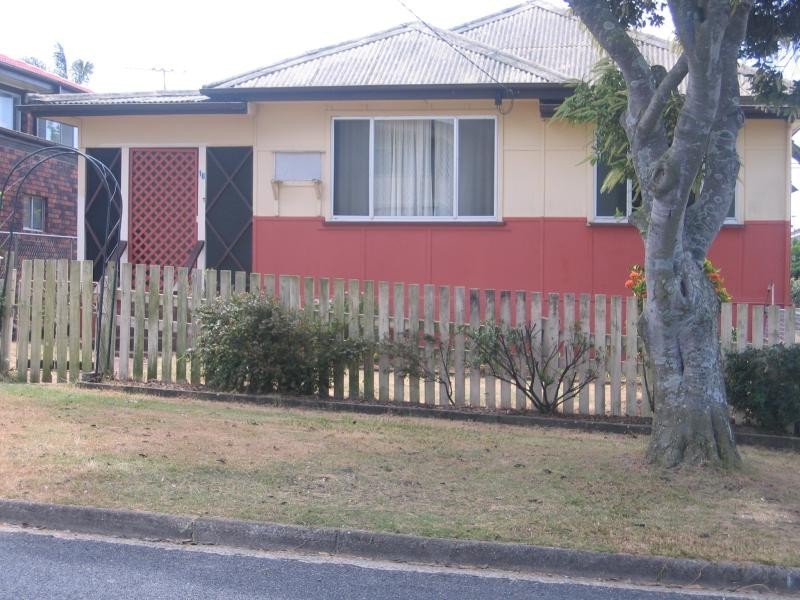 16 Chatham Street, Margate QLD 4019