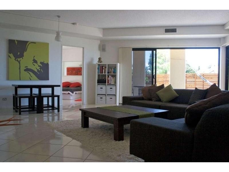 Apartment 1, 46 Prince Edward Parade, Redcliffe QLD 4020