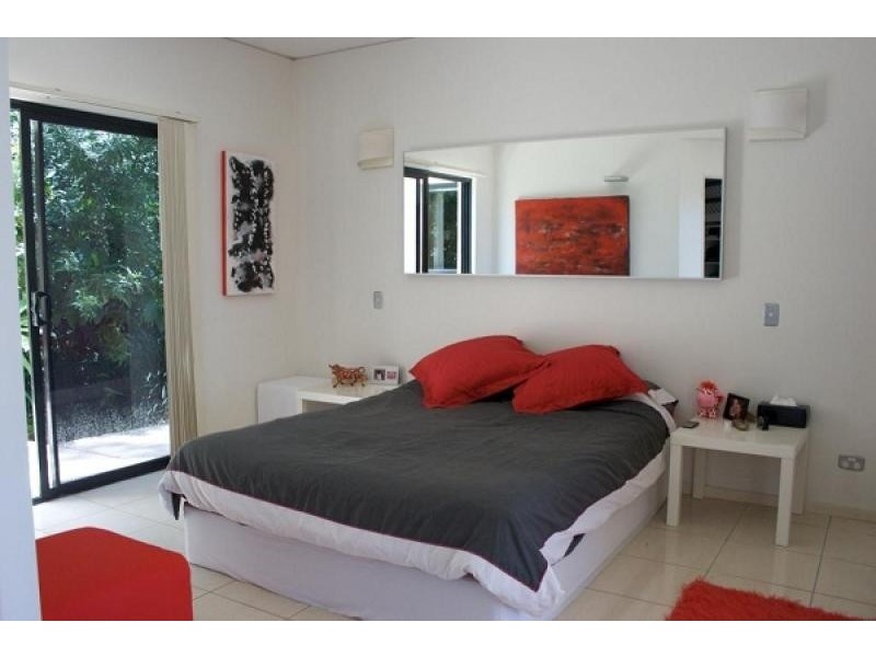 Apartment 1, 46 Prince Edward Parade, Redcliffe QLD 4020
