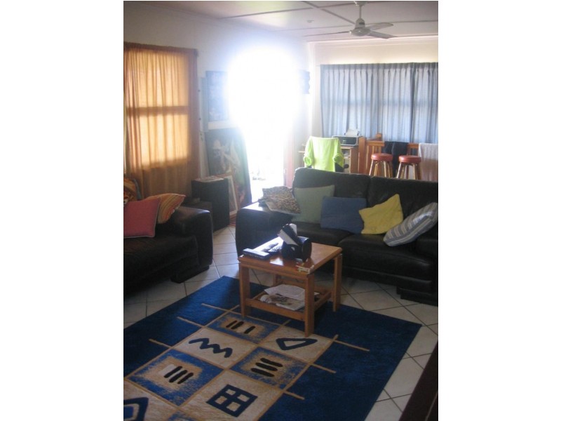 8 Murphy Street, Scarborough QLD 4020