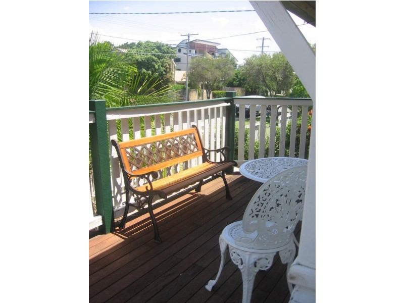 8 Murphy Street, Scarborough QLD 4020