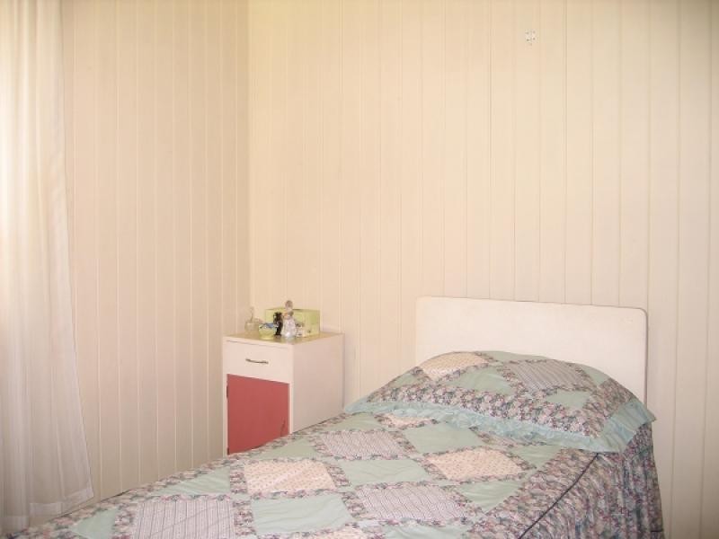 70 Yundah Street, Shorncliffe QLD 4017