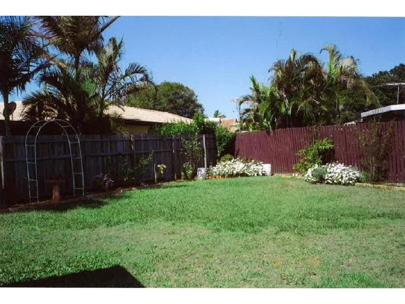 16 Newport Drive, Scarborough QLD 4020