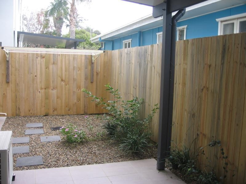 Unit 2/94 Turner Street, Scarborough QLD 4020