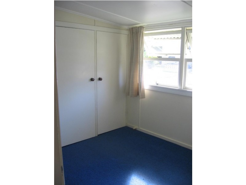 11 Shields Street, Redcliffe QLD 4020