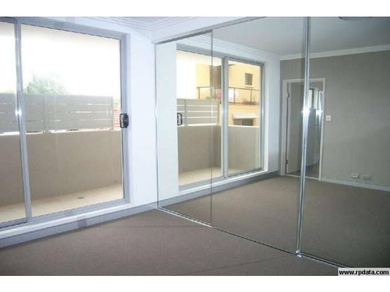 Unit 30/83 Marine Parade, Redcliffe QLD 4020