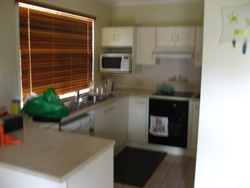 15 a Grace Street, Scarborough QLD 4020