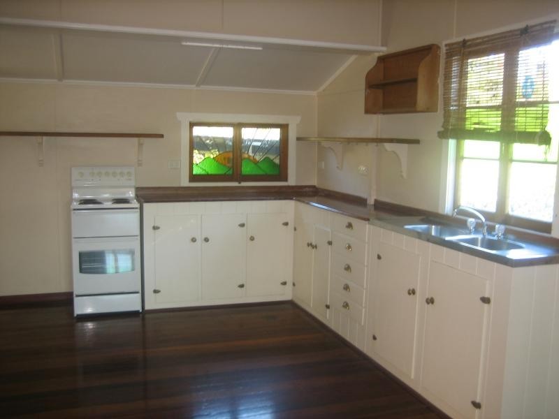 25 Frank Street, Scarborough QLD 4020