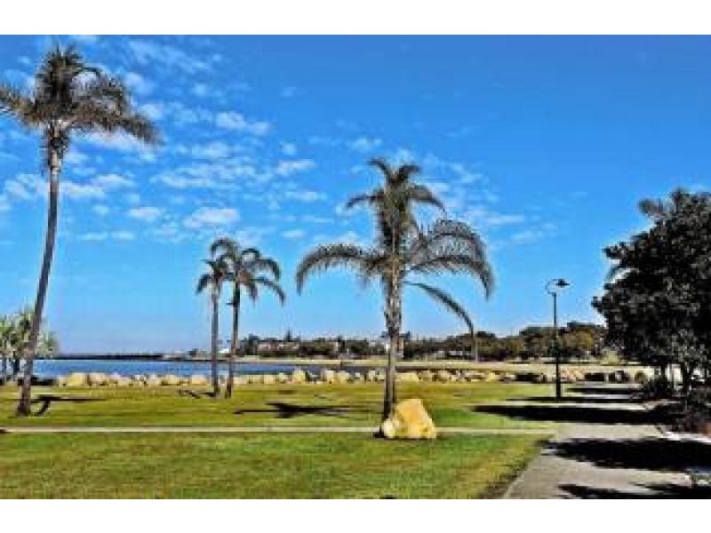 124 MAINE ROAD, Clontarf QLD 4019