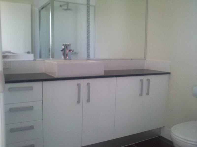 Unit 2/376 Scarborough Road, Scarborough QLD 4020