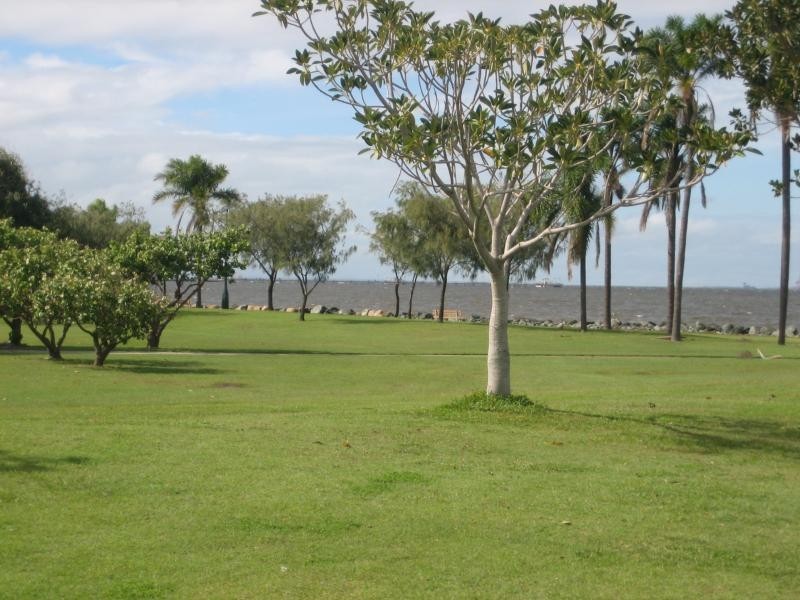 194 HORNIBROOK ESPLANADE, Woody Point QLD 4019