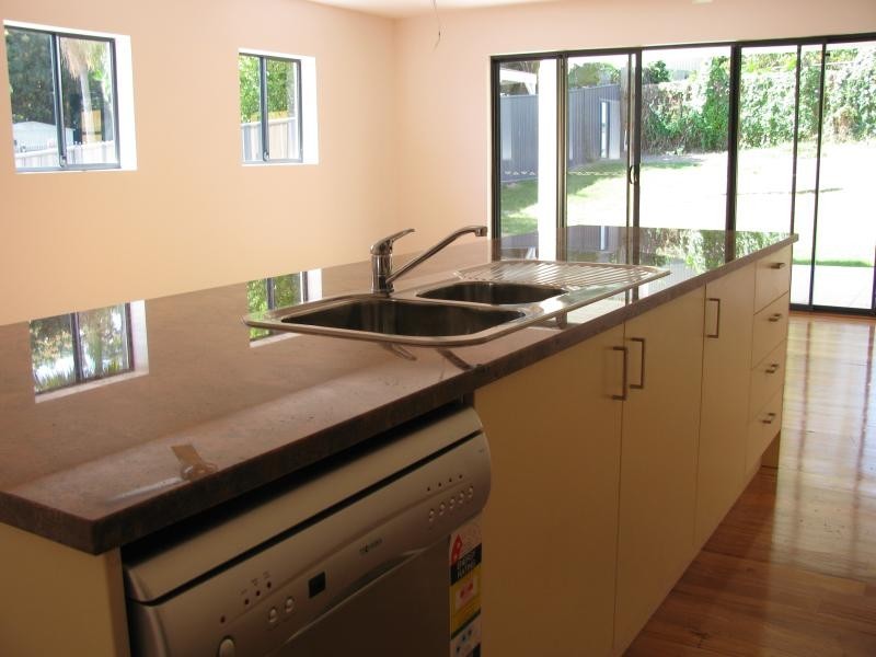 138 VICTORIA AVENUE, Redcliffe QLD 4020