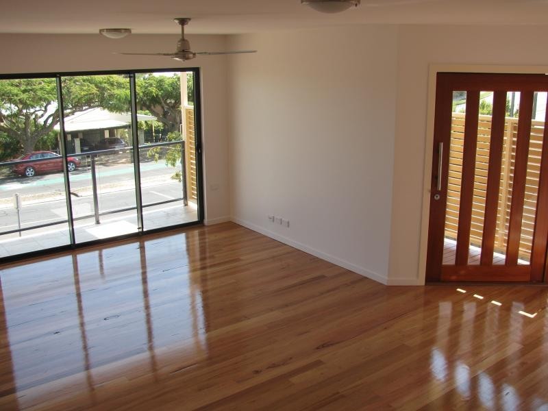138 VICTORIA AVENUE, Redcliffe QLD 4020