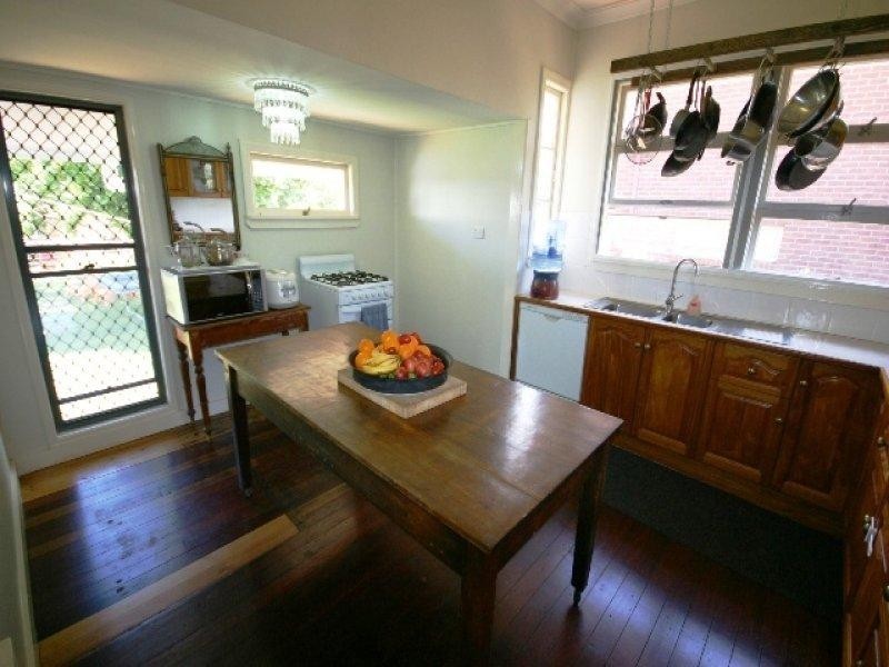 85 King Street, Woody Point QLD 4019