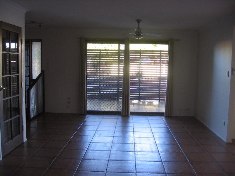 27 Benson Street, Scarborough QLD 4020