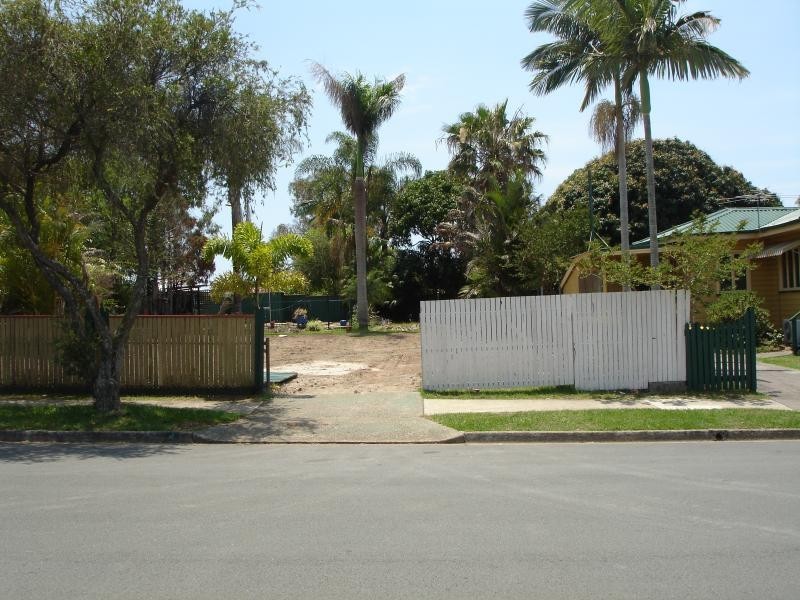 4 CORNELIUS STREET, Clontarf QLD 4019