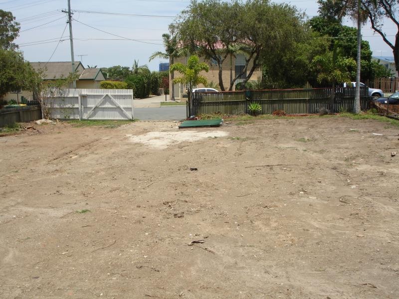 4 CORNELIUS STREET, Clontarf QLD 4019