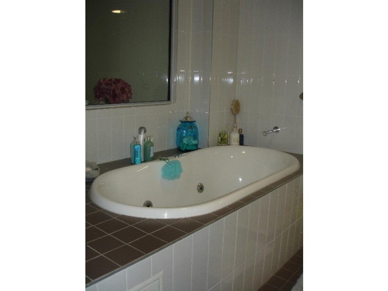 Unit 23/142 Prince Edward Parade, Scarborough QLD 4020