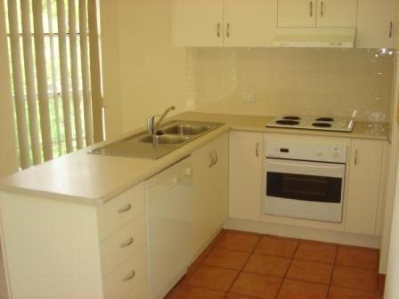 Unit 11/10 Caroline Street, Woody Point QLD 4019