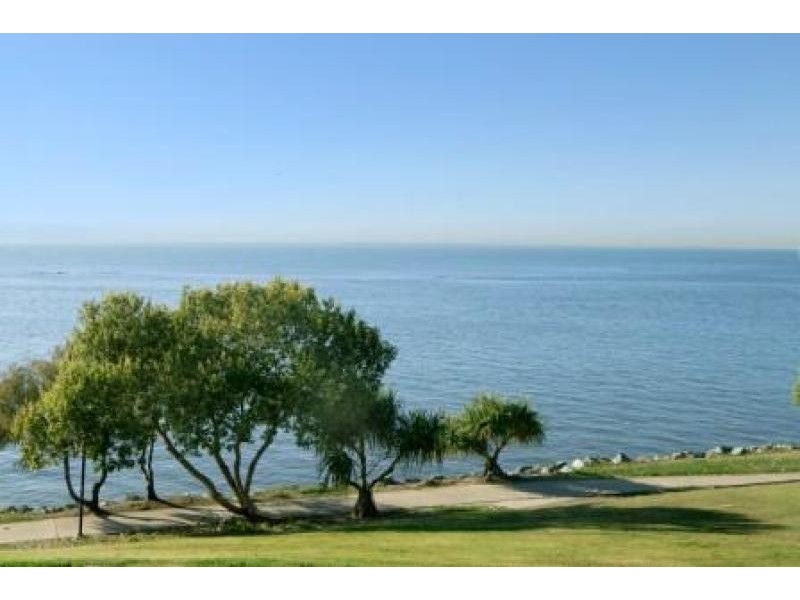 Unit 11/10 Caroline Street, Woody Point QLD 4019