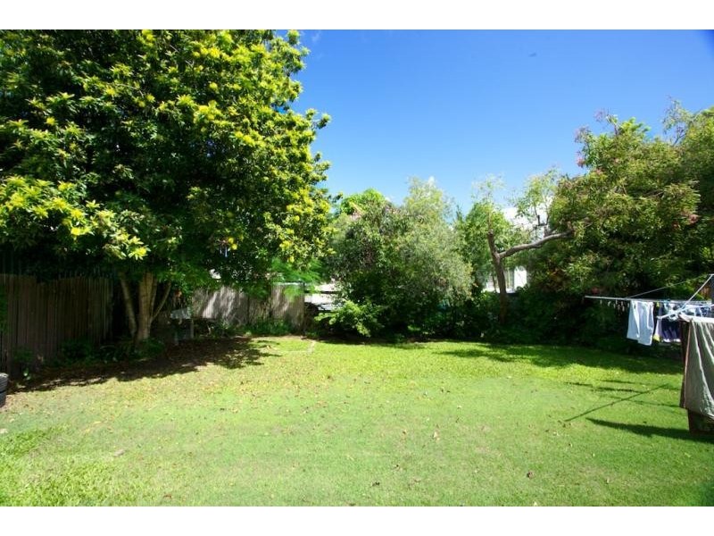 4 Windsor Street, Margate QLD 4019