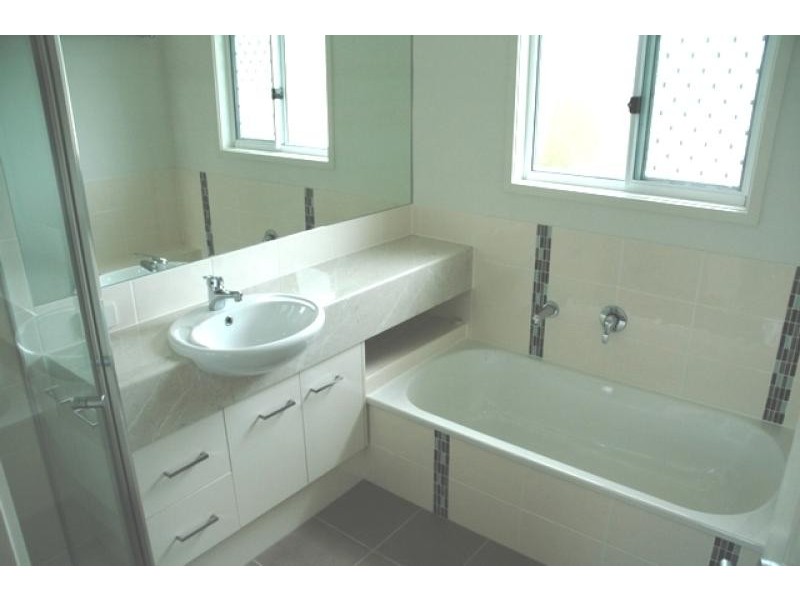 Unit 4/21 Thompson Crescent, Clontarf QLD 4019