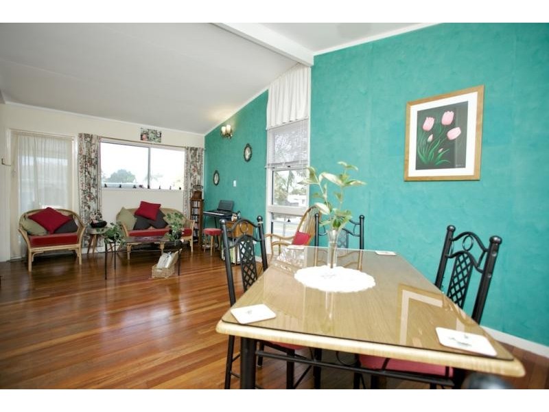 360 Anzac Ave, Kippa-ring QLD 4021