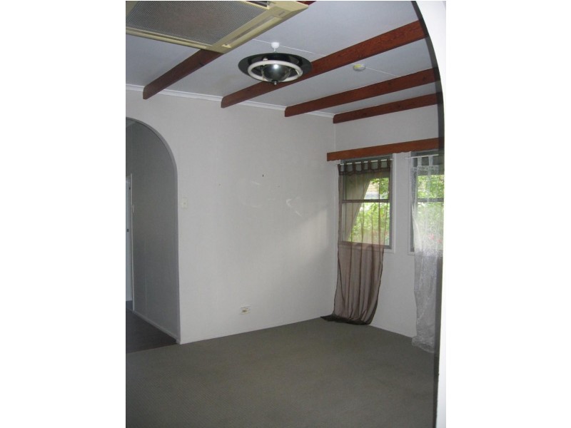 41 Central Ave, Scarborough QLD 4020
