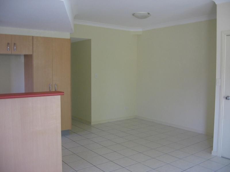 Unit 6/2-4 Henry Street, Redcliffe QLD 4020