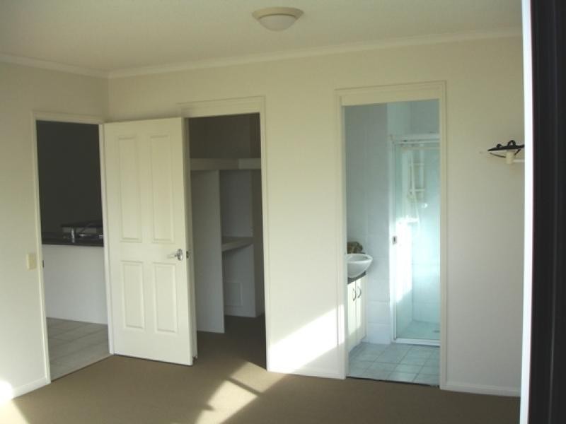 Apartment 3/51 Landsborough Avenue, Scarborough QLD 4020