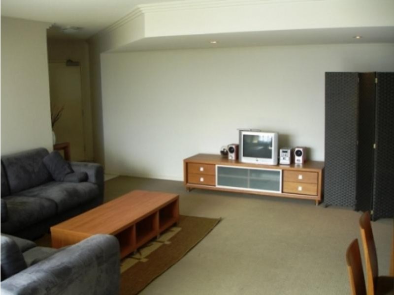Apartment 706/89 LANDSBOROUGH AVENUE, Scarborough QLD 4020