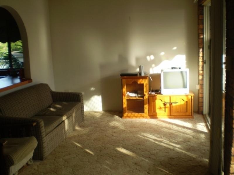 Unit 4/8 Moffatt Street, Scarborough QLD 4020