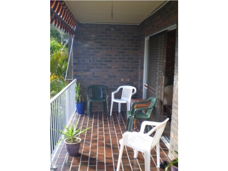 Unit 4/8 Moffatt Street, Scarborough QLD 4020